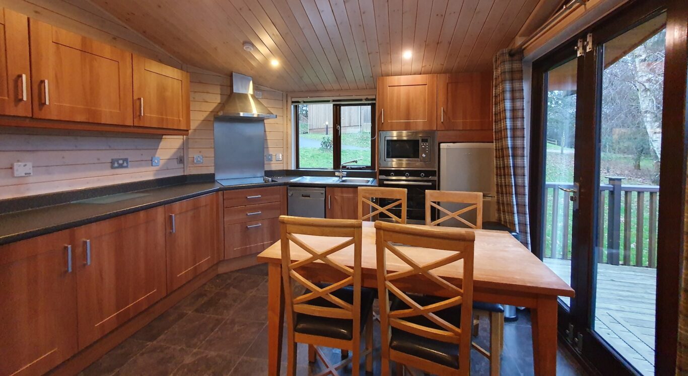 2 Bedroom pre-owned lodge kitchen